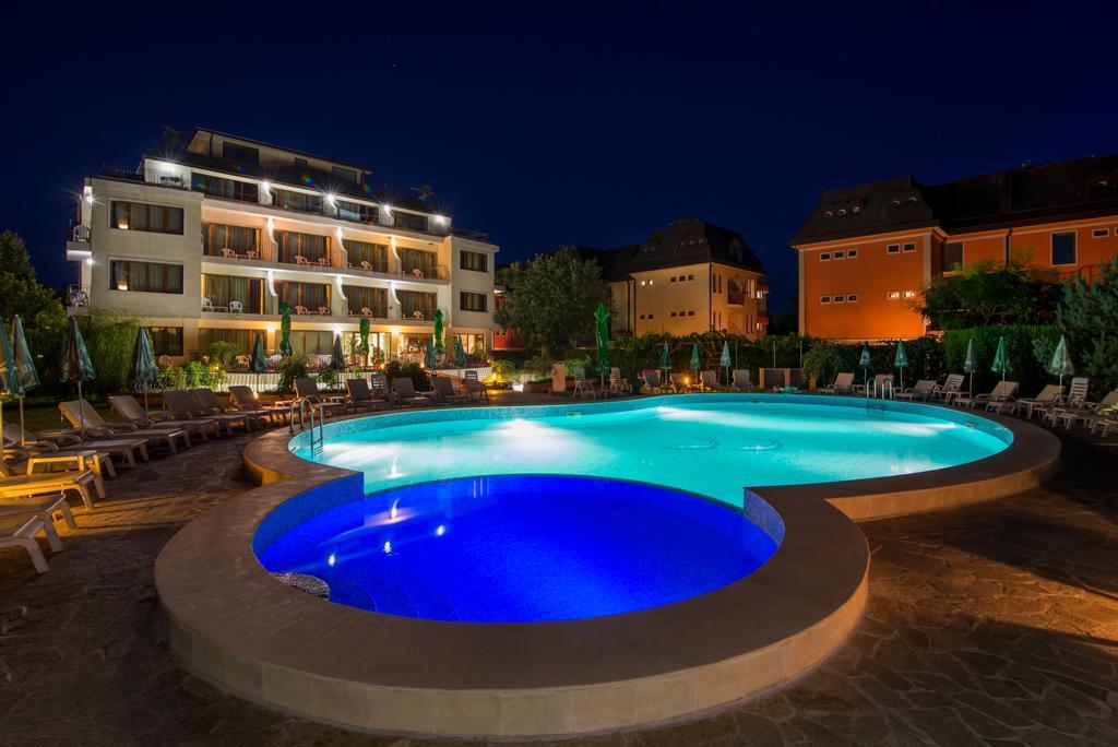 Atlant Hotel Saints Constantine and Helena Екстер'єр фото