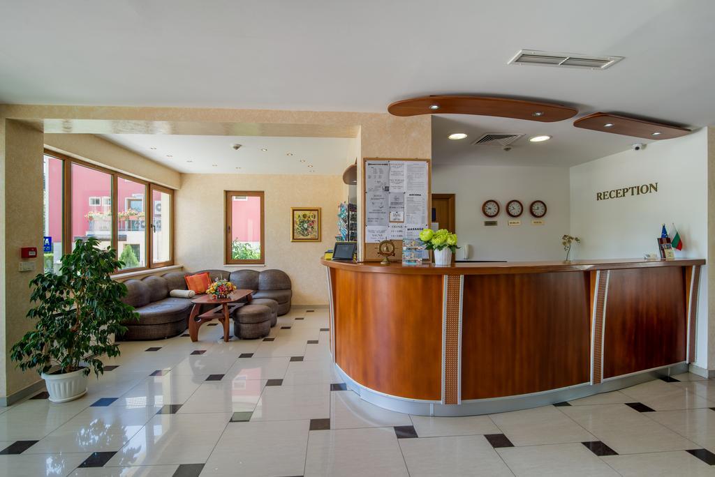 Atlant Hotel Saints Constantine and Helena Екстер'єр фото