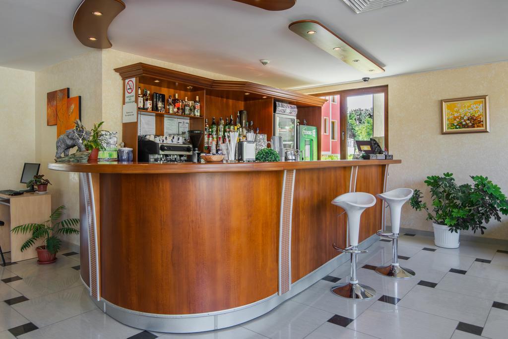 Atlant Hotel Saints Constantine and Helena Екстер'єр фото
