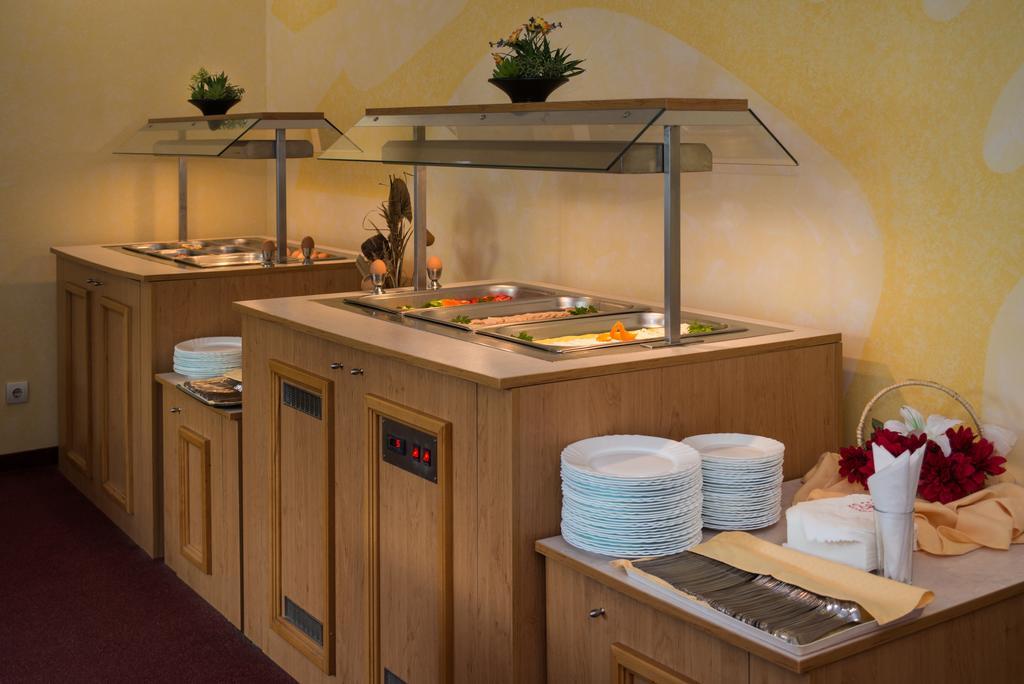 Atlant Hotel Saints Constantine and Helena Екстер'єр фото