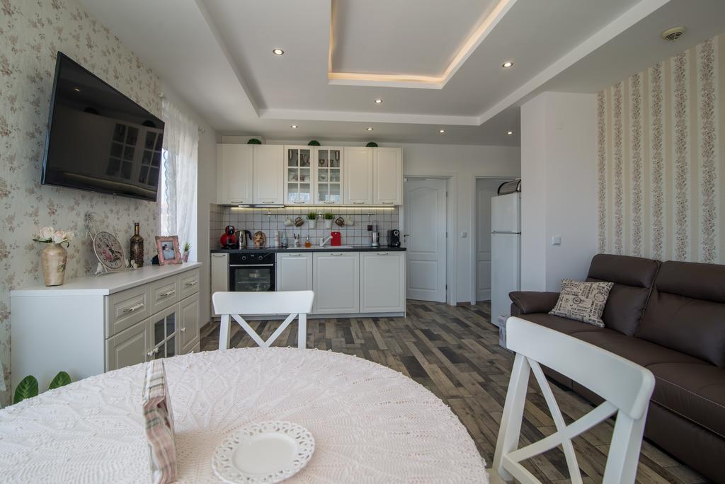 Atlant Hotel Saints Constantine and Helena Екстер'єр фото