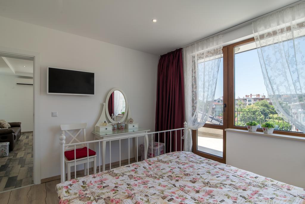 Atlant Hotel Saints Constantine and Helena Екстер'єр фото