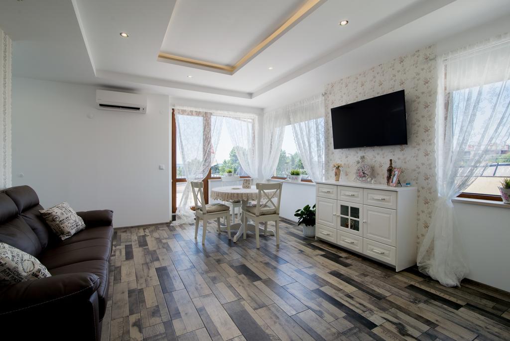 Atlant Hotel Saints Constantine and Helena Екстер'єр фото